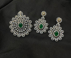 PENDANT SET CHAINS Pendant set 160 DIAMOND EMERALD