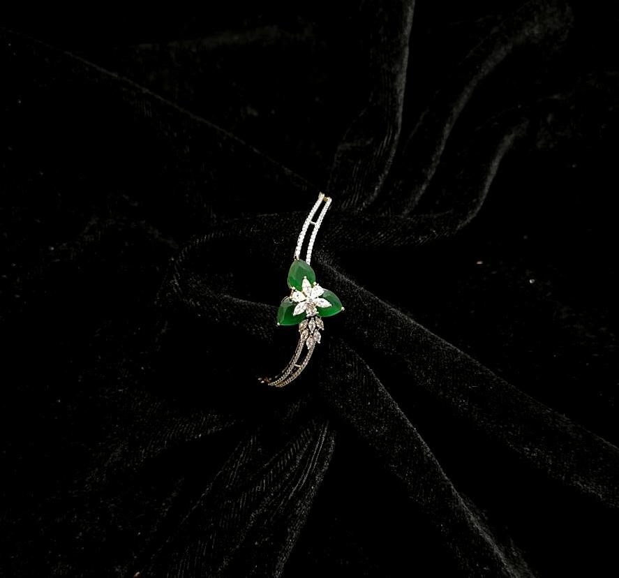BRACELET/BANGLE bracelet 018 EMERALD Openable