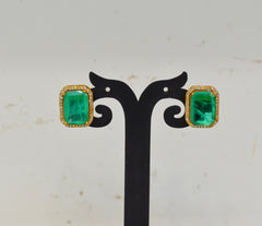Earring Eartops 126 GOLDEN STONE EMERALD
