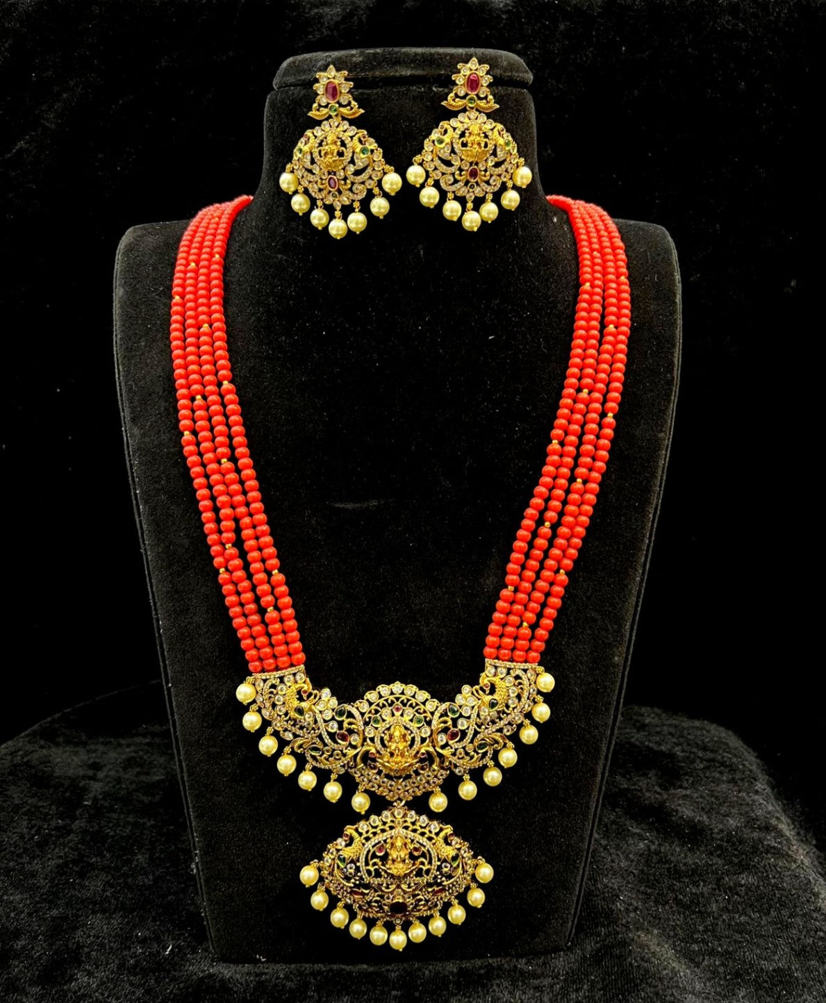 PENDANT SET CHAINS Pendant set 149 MATTE NAKSHI CORAL