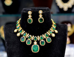 NECKLACE Necklace 678 MOZONITE EMERALD