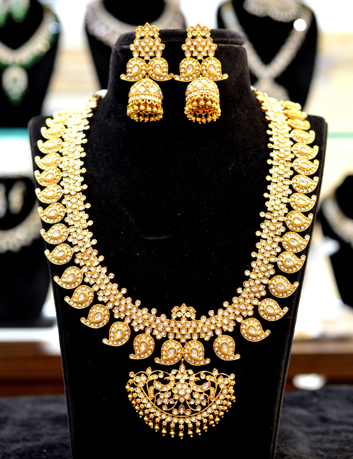 NECKLACE Long KEMPU MANGO - SHO KEMPu WHITE