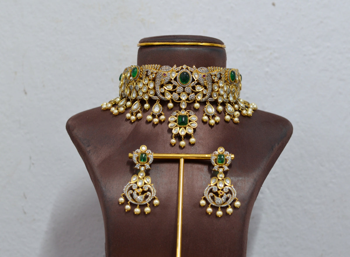 CHOKER CH056 Mozonite With Victorian Polish EMERALD