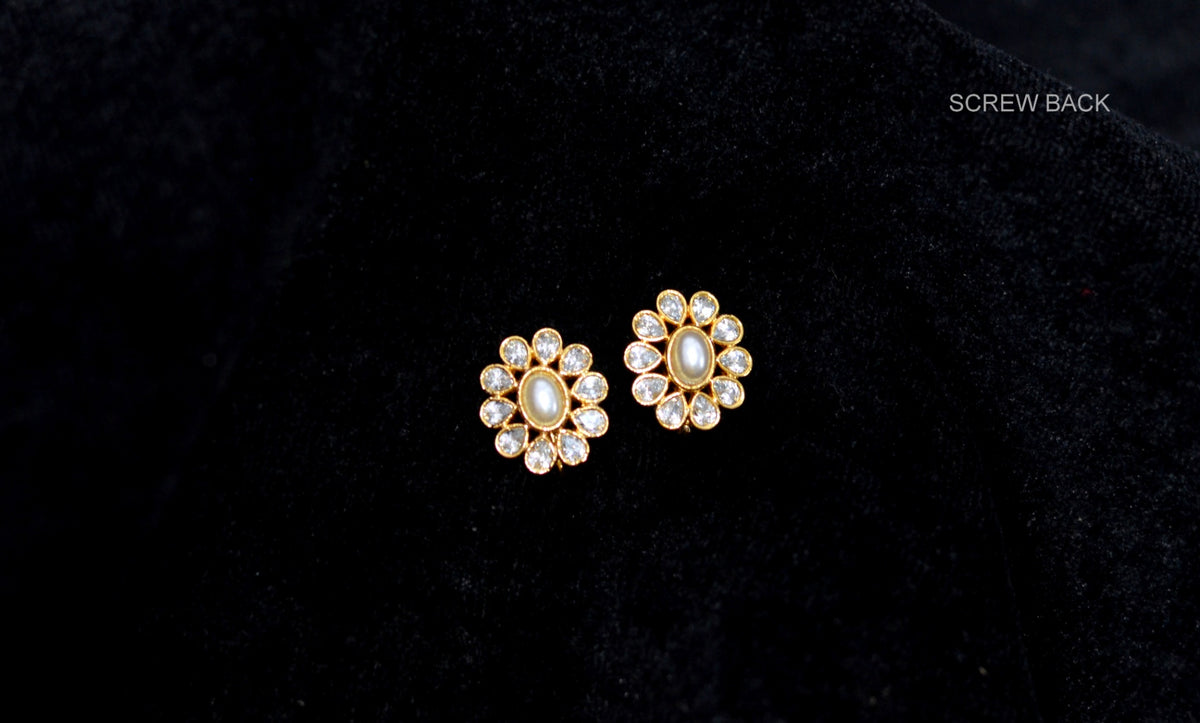 STUDS EARTOPS Eartops 042 pearls medium