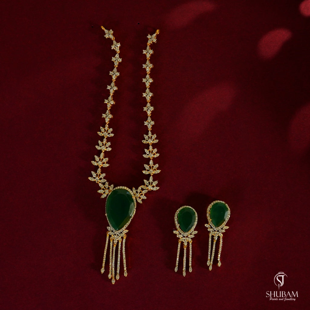 NECKLACE necklace 108 DIAMOND EMERALD