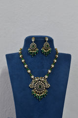 NECKLACE Necklace 924 VICKTORIAN  EMERALD