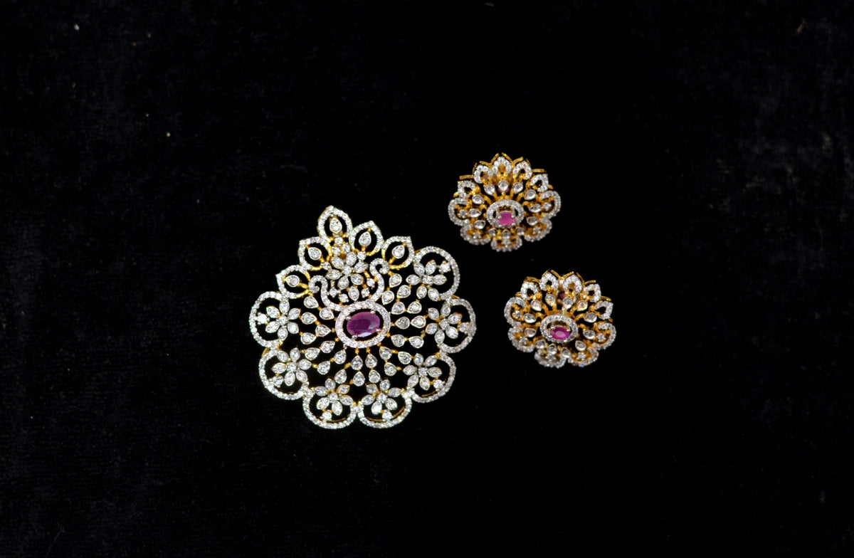 PENDANT SET / LOCKETS Pendant set 219 DIAMOND RUBY