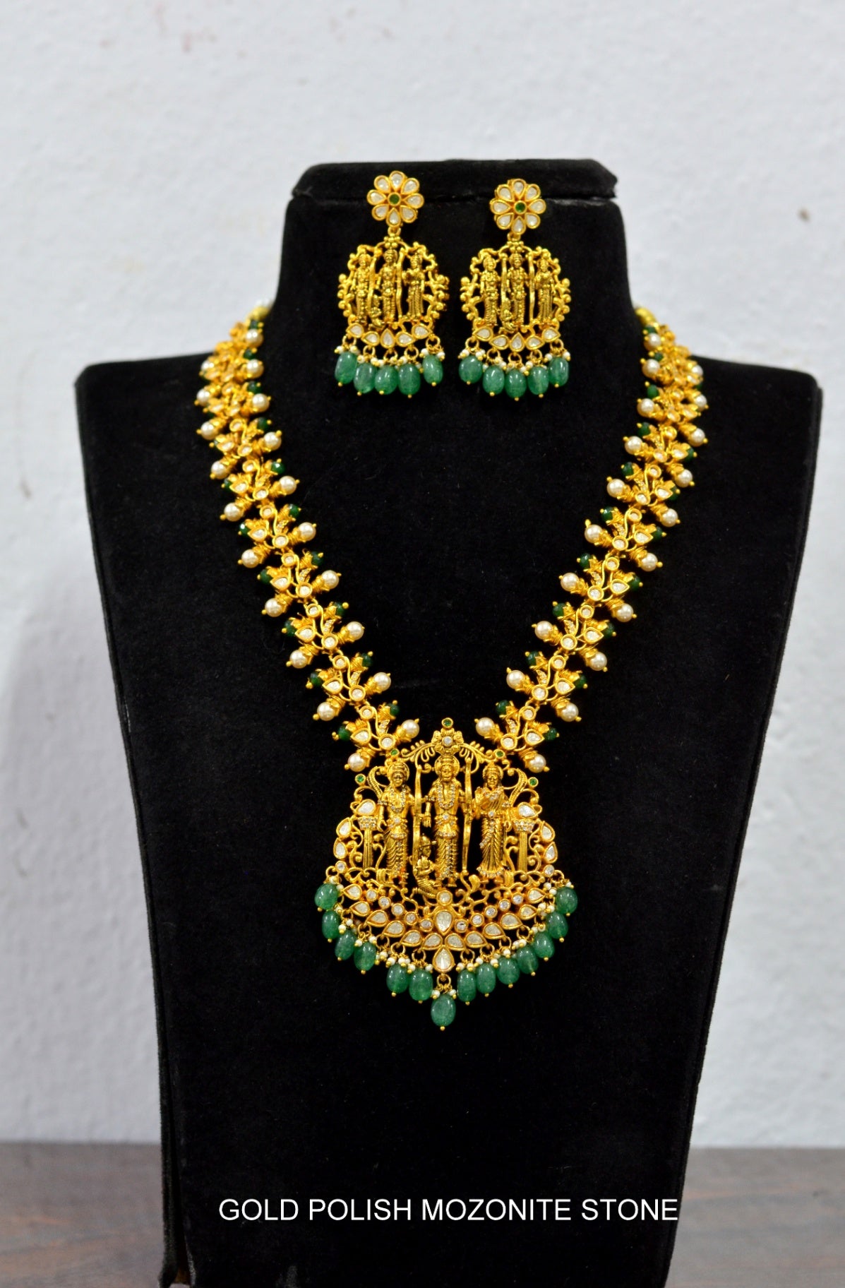NECKLACE NK039 MOZONITE EMERALD AND PEARLS
