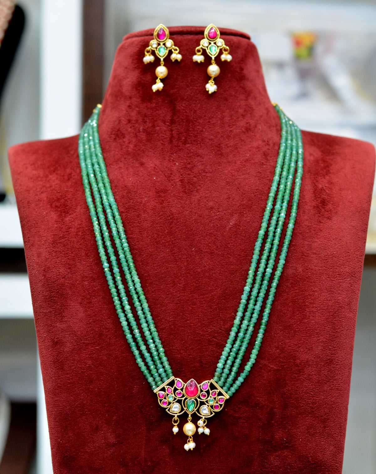 BEADS MALA AND CHAINS Locket with beads MULTI COLOR 18-20