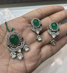 PENDANT SET CHAINS pendant set 126 MOZONITE EMERALD