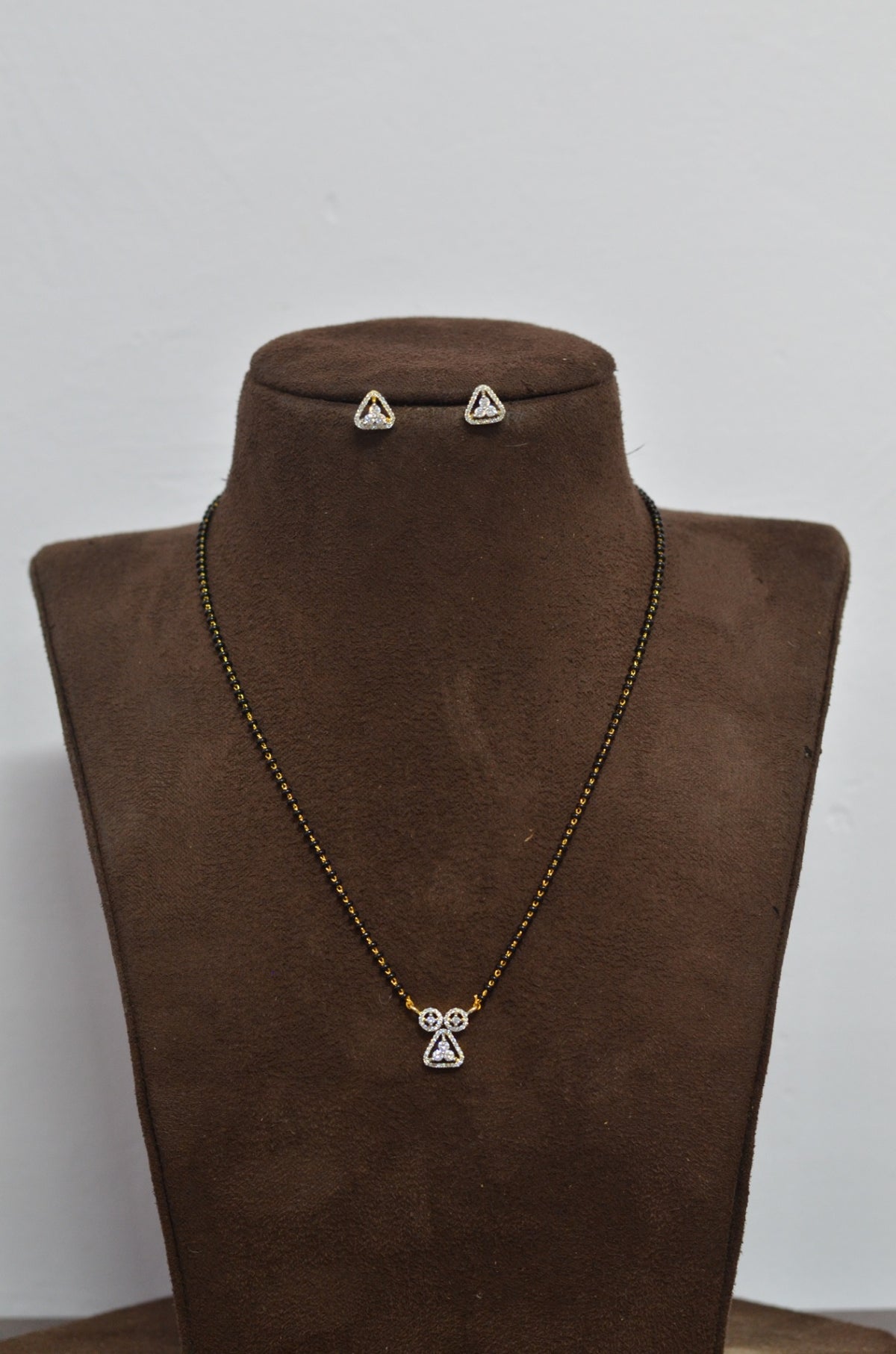 MANGALSUTRA Mangalsutra 057 DIAMOND DUAL PLATING DIAMOND LOOK