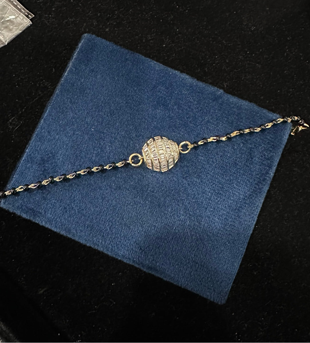 MANGALSUTRA Hand mangalsutra 002 DIAMOND GOLDEN