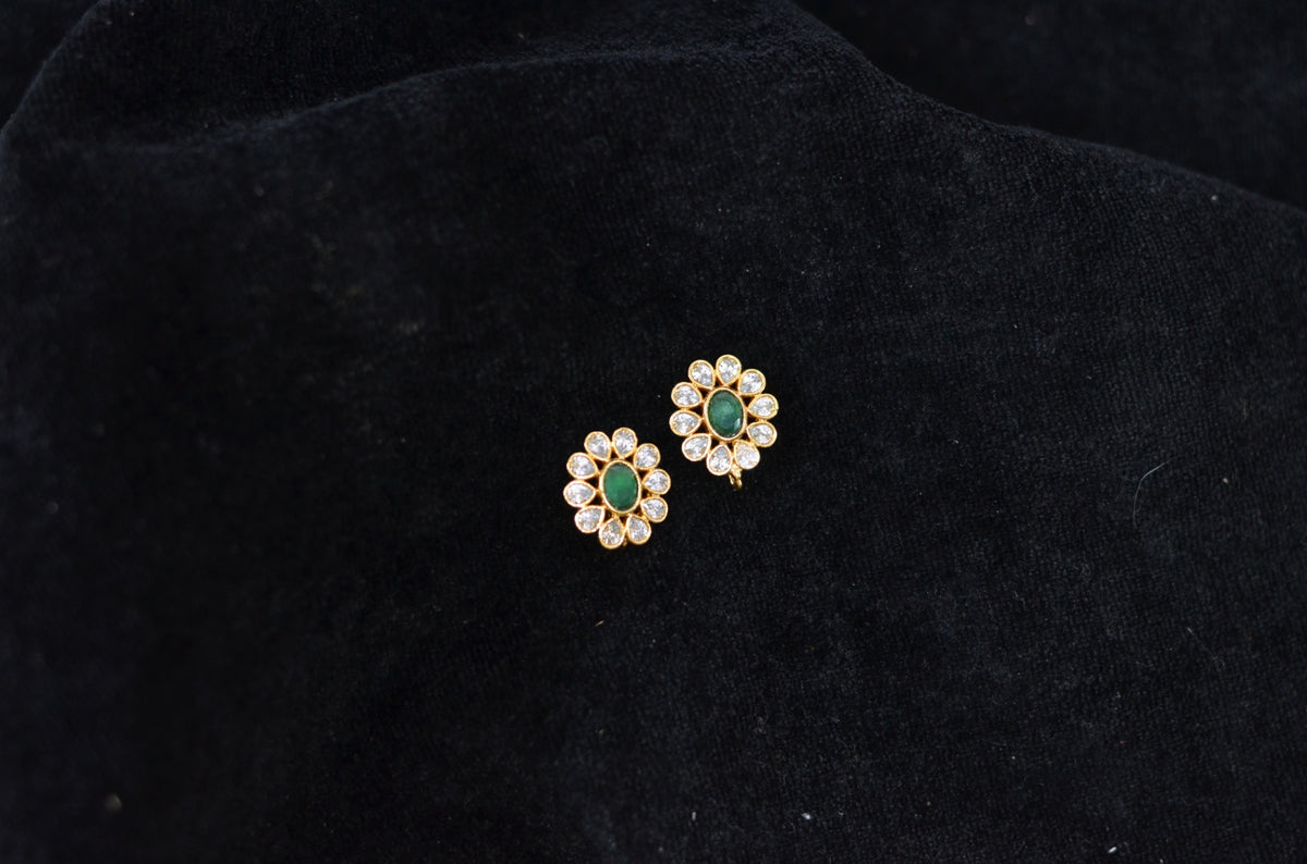STUDS EARTOPS Eartops 042 EMERALD medium