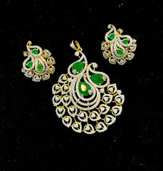 PENDANT SET / LOCKETS Pendant set 250 DIAMOND EMERALD