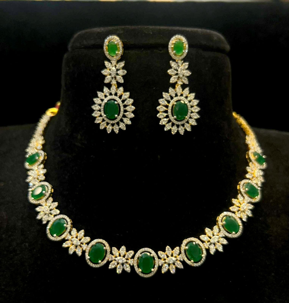 NECKLACE Necklace 502 DIAMOND EMERALD