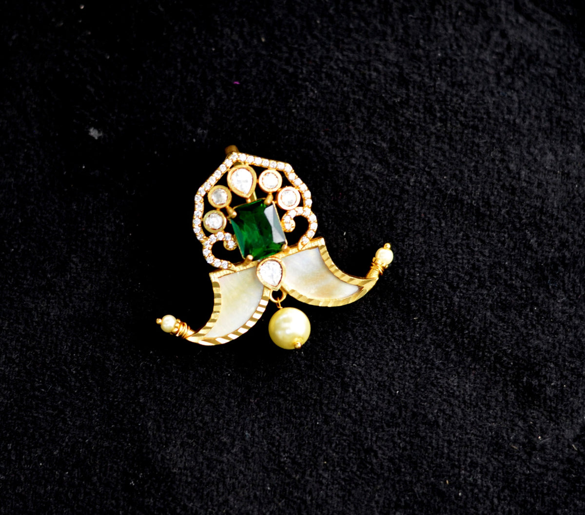 PENDANT SET / LOCKETS TIGERNAIL LOCKETgreen 125 - TI125 GOLDEN STONE EMERALD