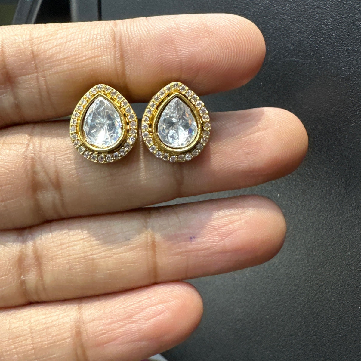 Earring Eartops 252 MOZONITE GOLDEN