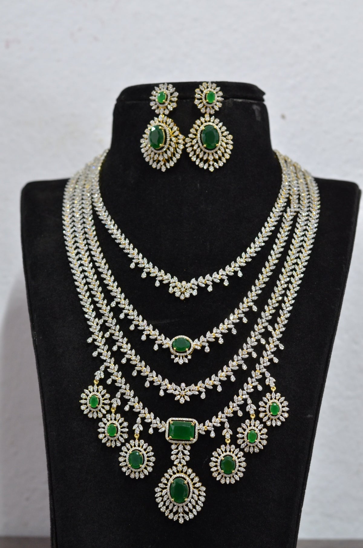 NECKLACE Necklace 406 DIAMOND  EMERALD Layers