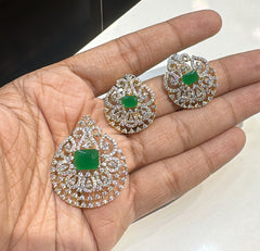 PENDANT SET CHAINS Pendant set 136 DIAMOND EMERALD