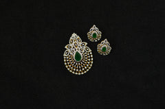 PENDANT SET / LOCKETS pendant set 200 DIAMOND EMERALD