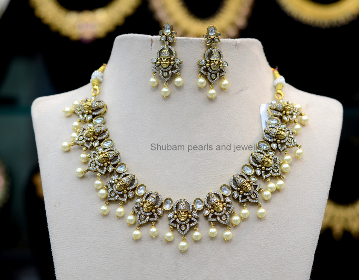 NECKLACE Nk131 VICKTORIAN  WHITE