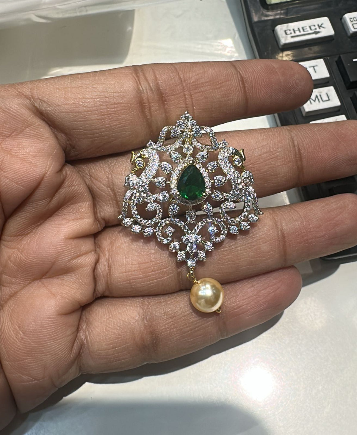 PENDANT SET CHAINS Locket 017 DIAMOND EMERALD