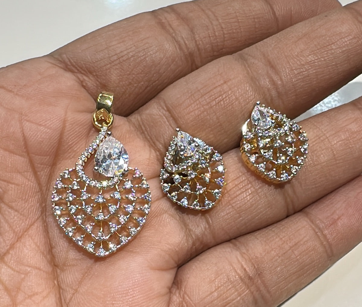 PENDANT SET CHAINS Pendant set 201 DIAMOND WHITE