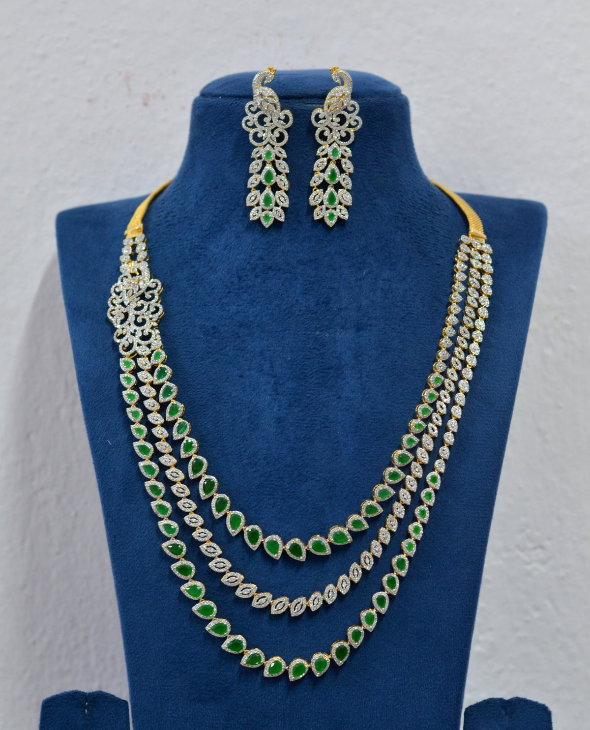 NECKLACE Necklace 910 DIAMOND EMERALD