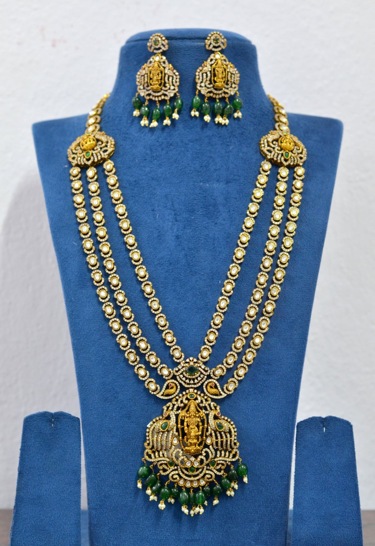 NECKLACE Nk338 VICKTORIAN  EMERALD