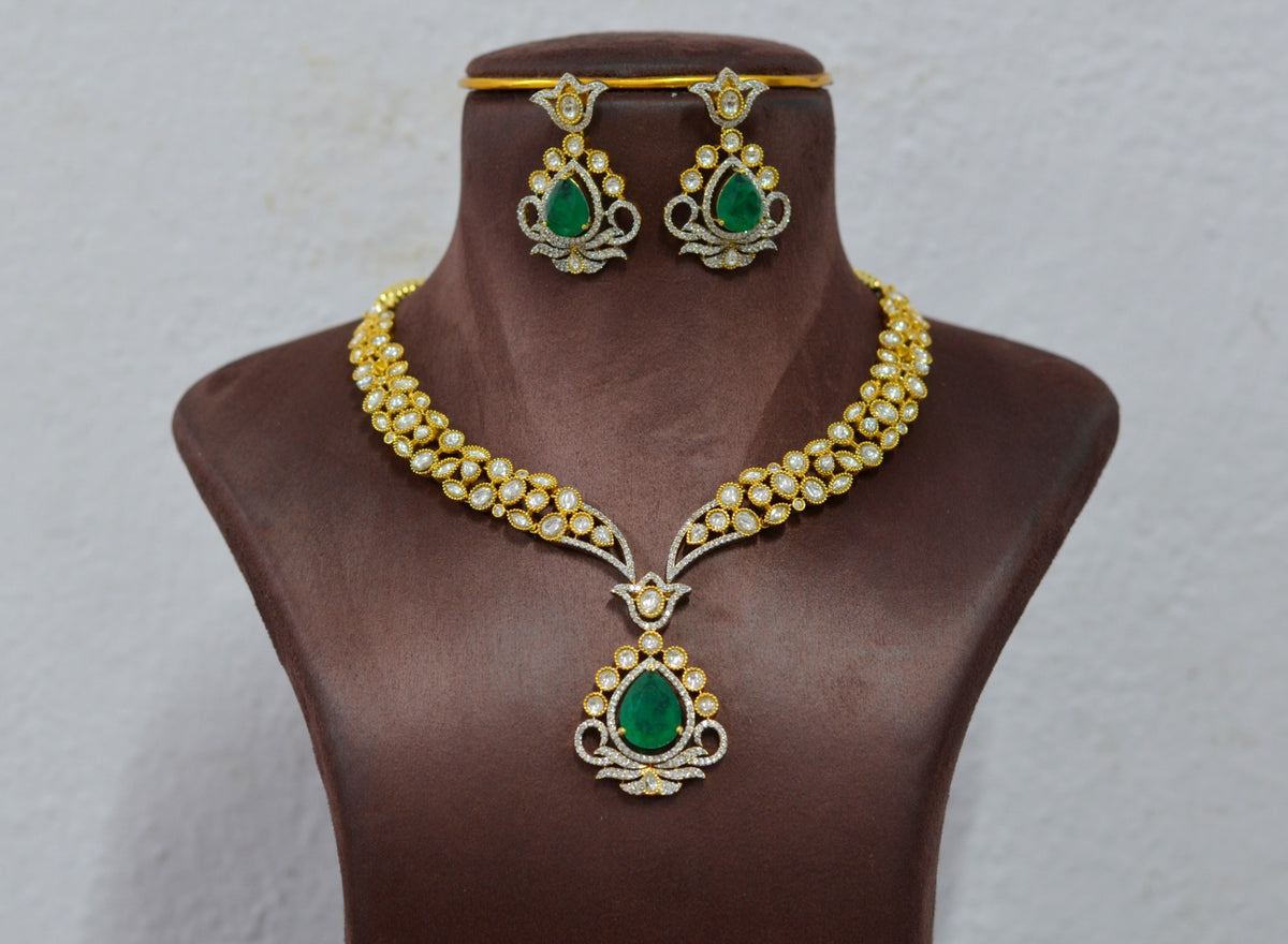 NECKLACE Necklace 479 DIAMOND EMERALD