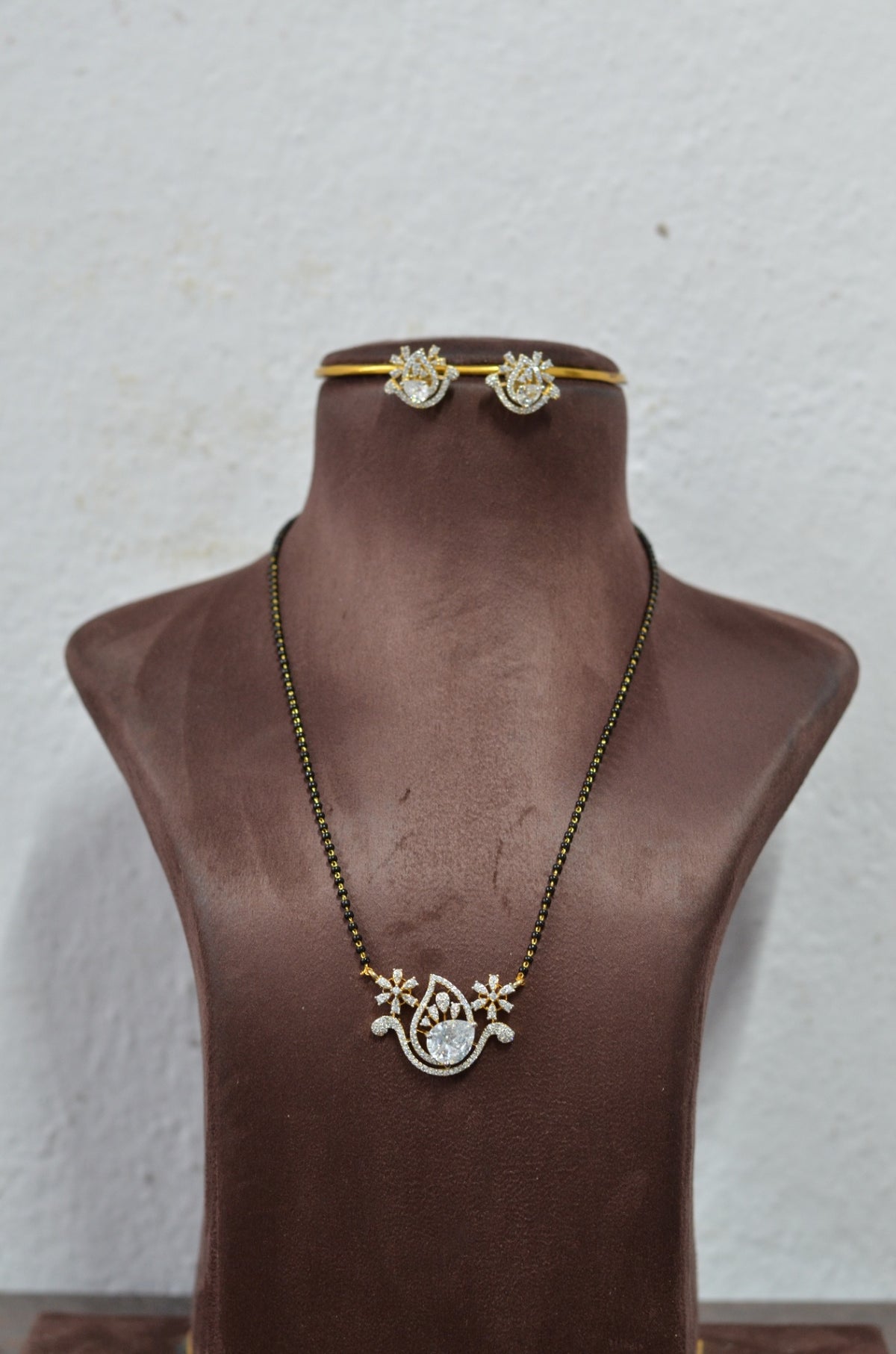 MANGALSUTRA mangalsutra 050 DIAMOND WHITE