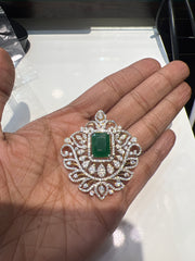 PENDANT SET CHAINS pendant set 129 DIAMOND EMERALD