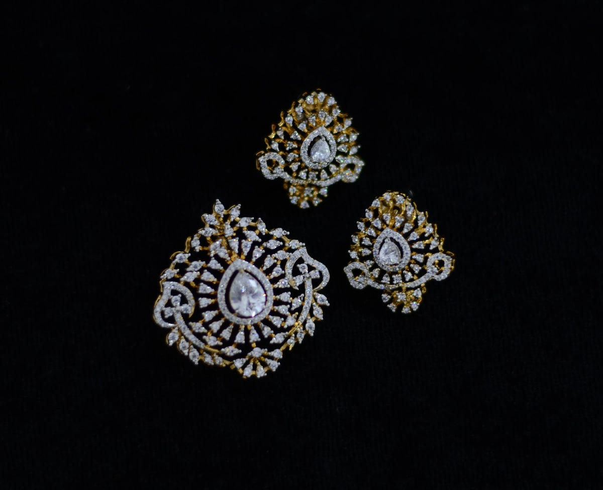 PENDANT SET / LOCKETS pendant set 269 DIAMOND WHITE