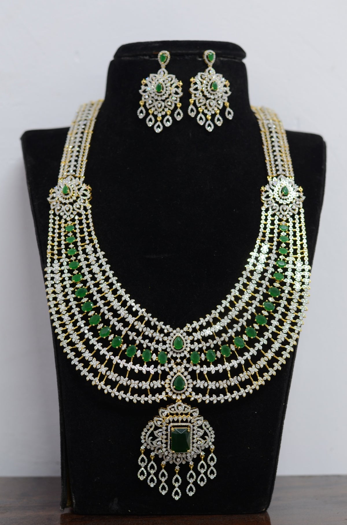NECKLACE Nk066 DIAMOND  Green