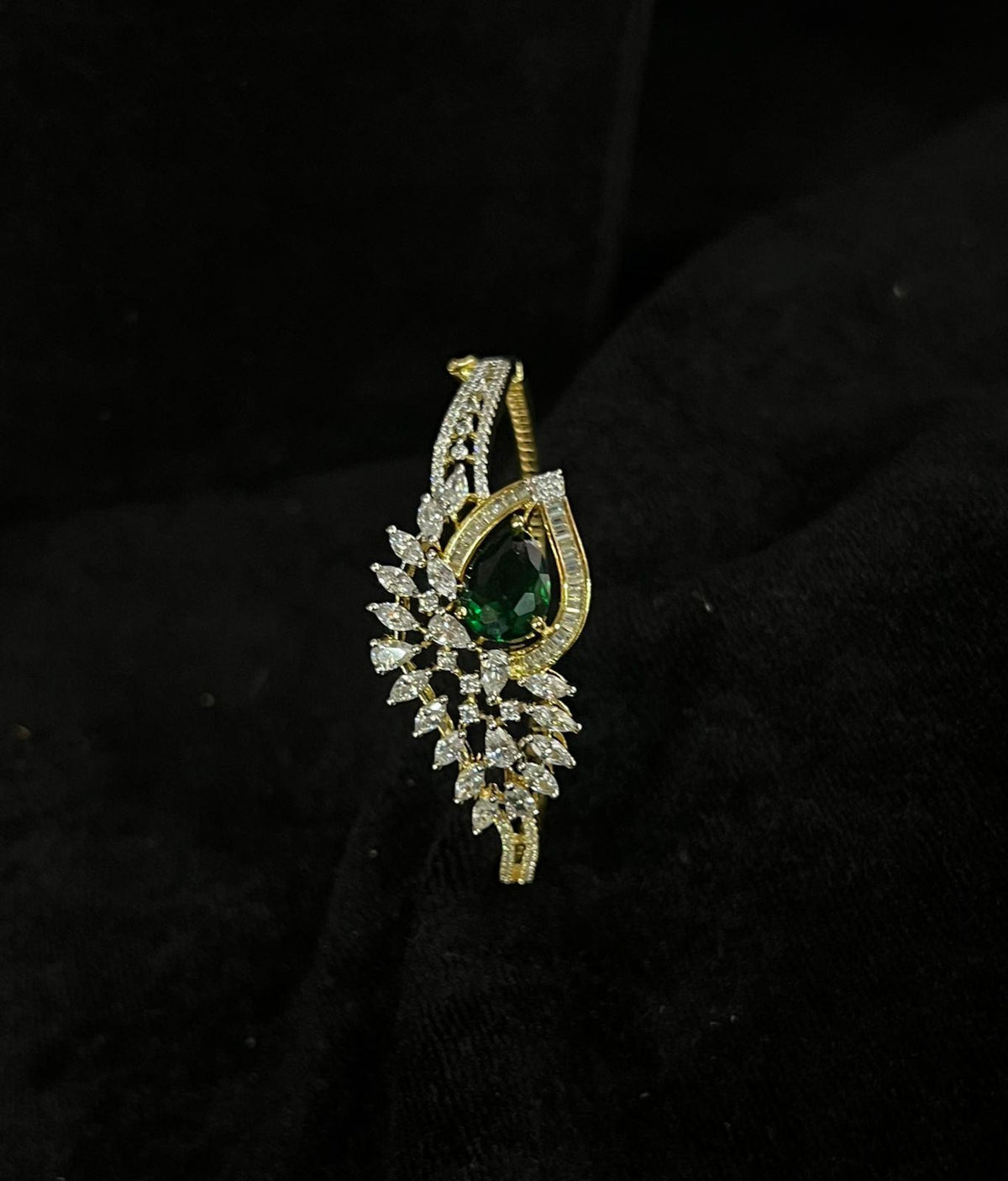 BRACELET/BANGLE bracelet 017 EMERALD Openable