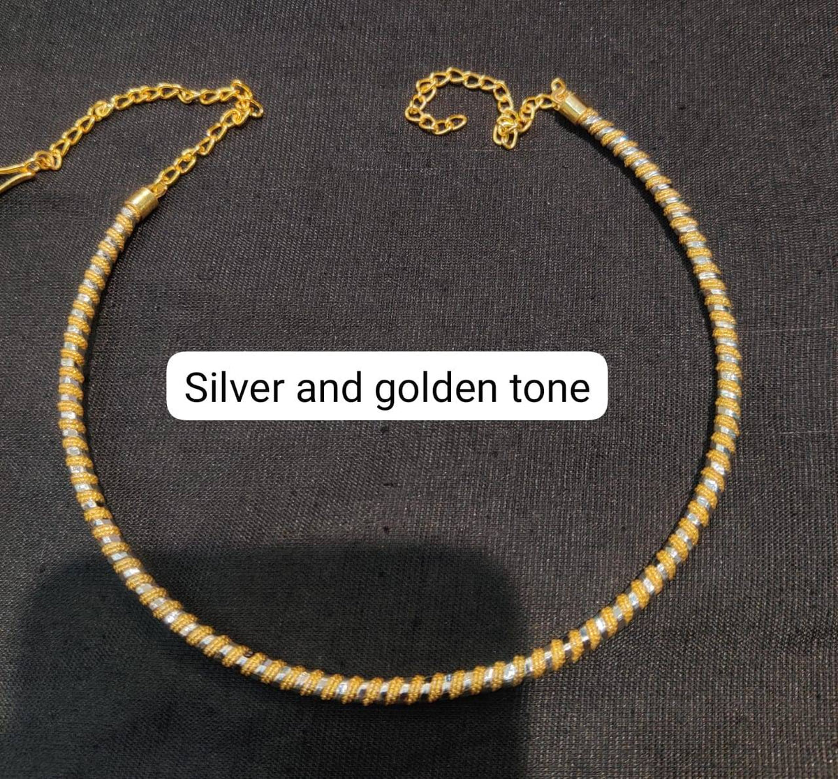 DORI AND CHAINS Silver and goldne hasli metal DIAMOND medium