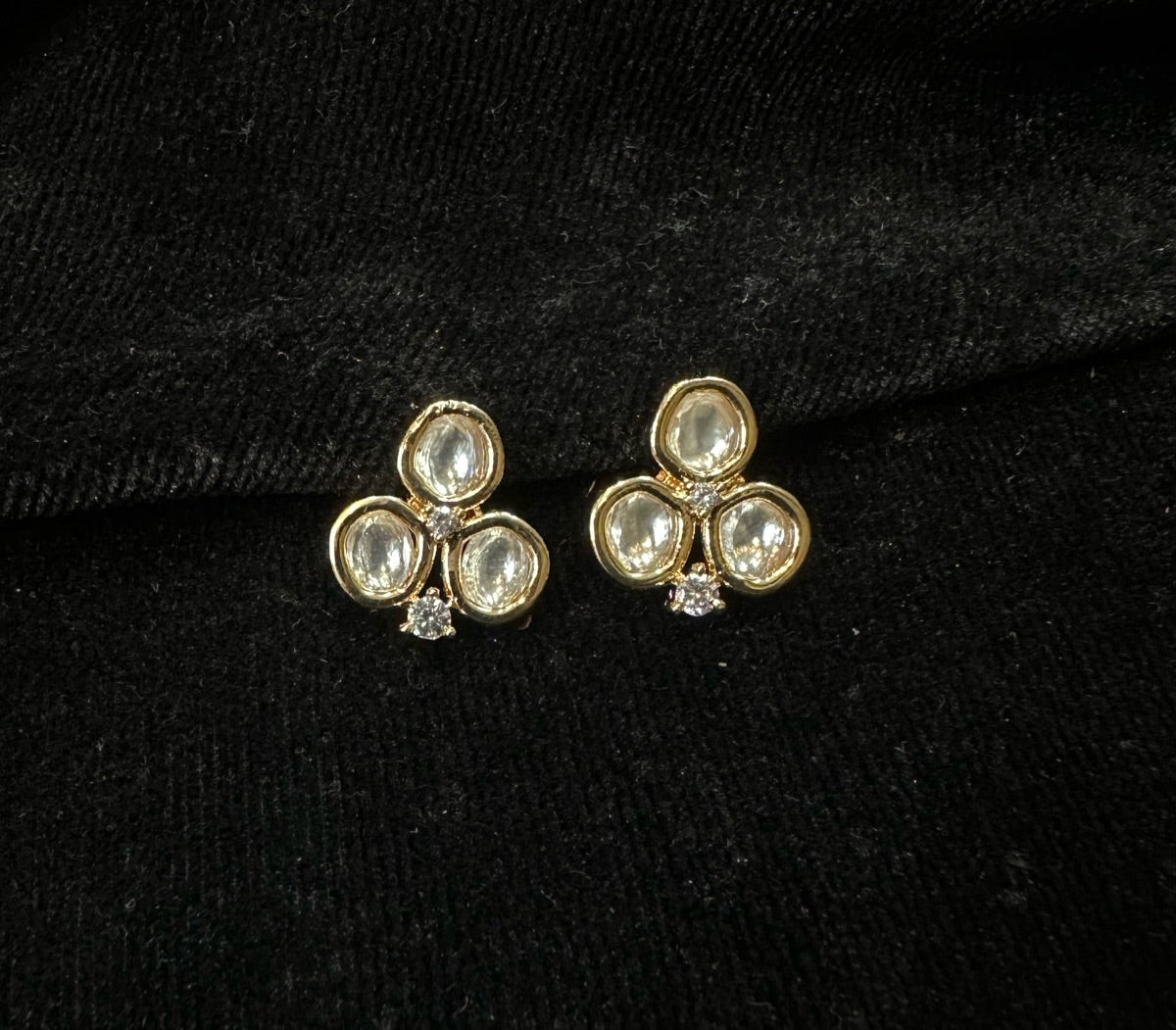 Earring Eartops 243 MOZONITE GOLDEN