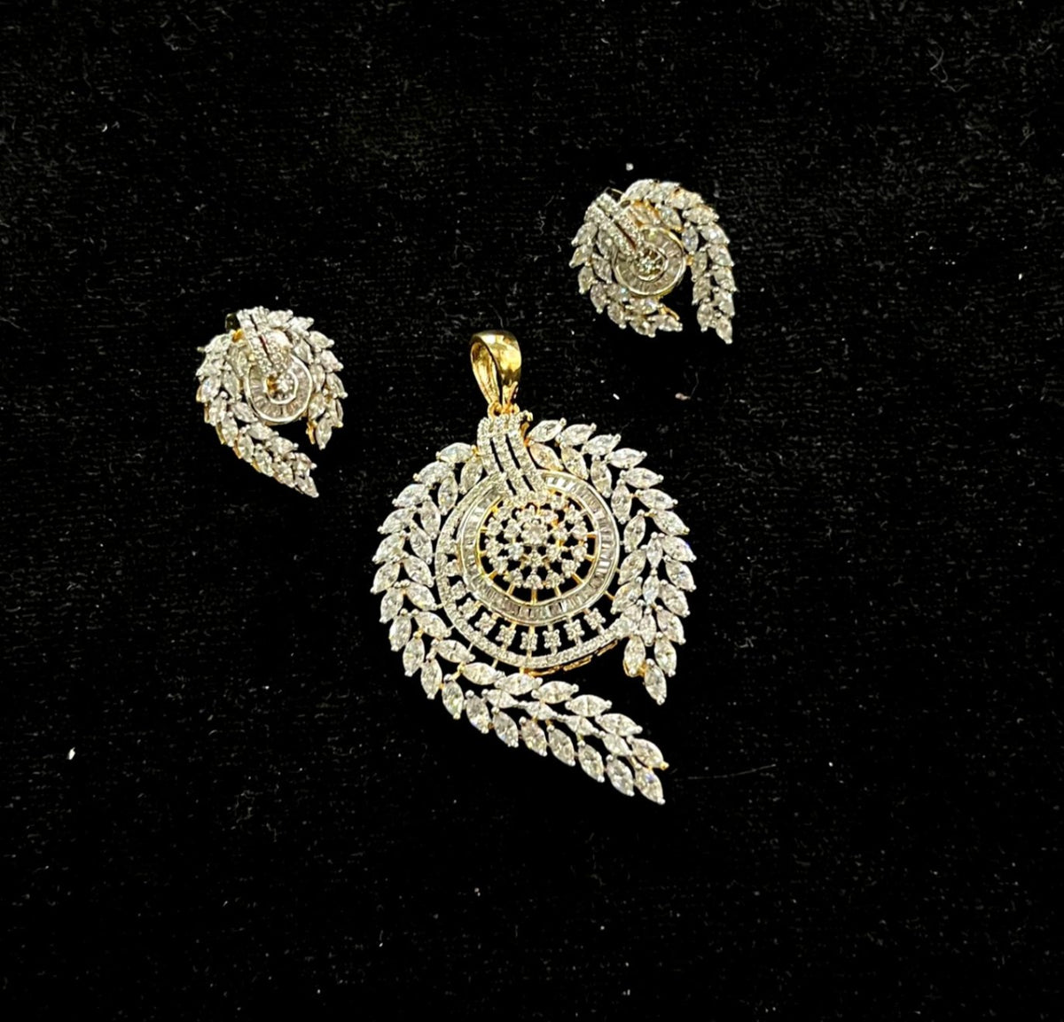 PENDANT SET CHAINS PS074 DIAMOND  WHITE