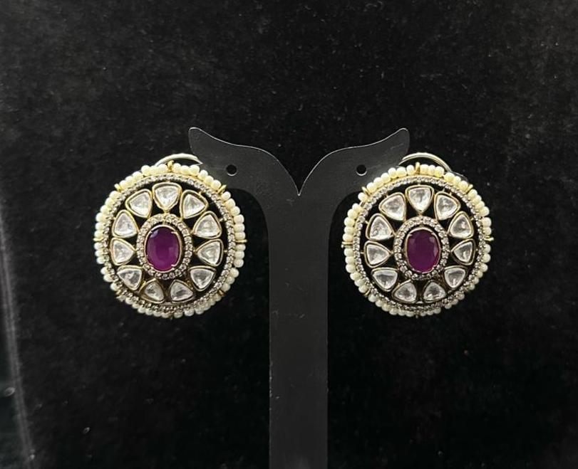 Earring Eartops 043 MOZONITE RUBY