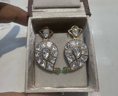 Earring Earrings 288 A MOZONITE EMERALD