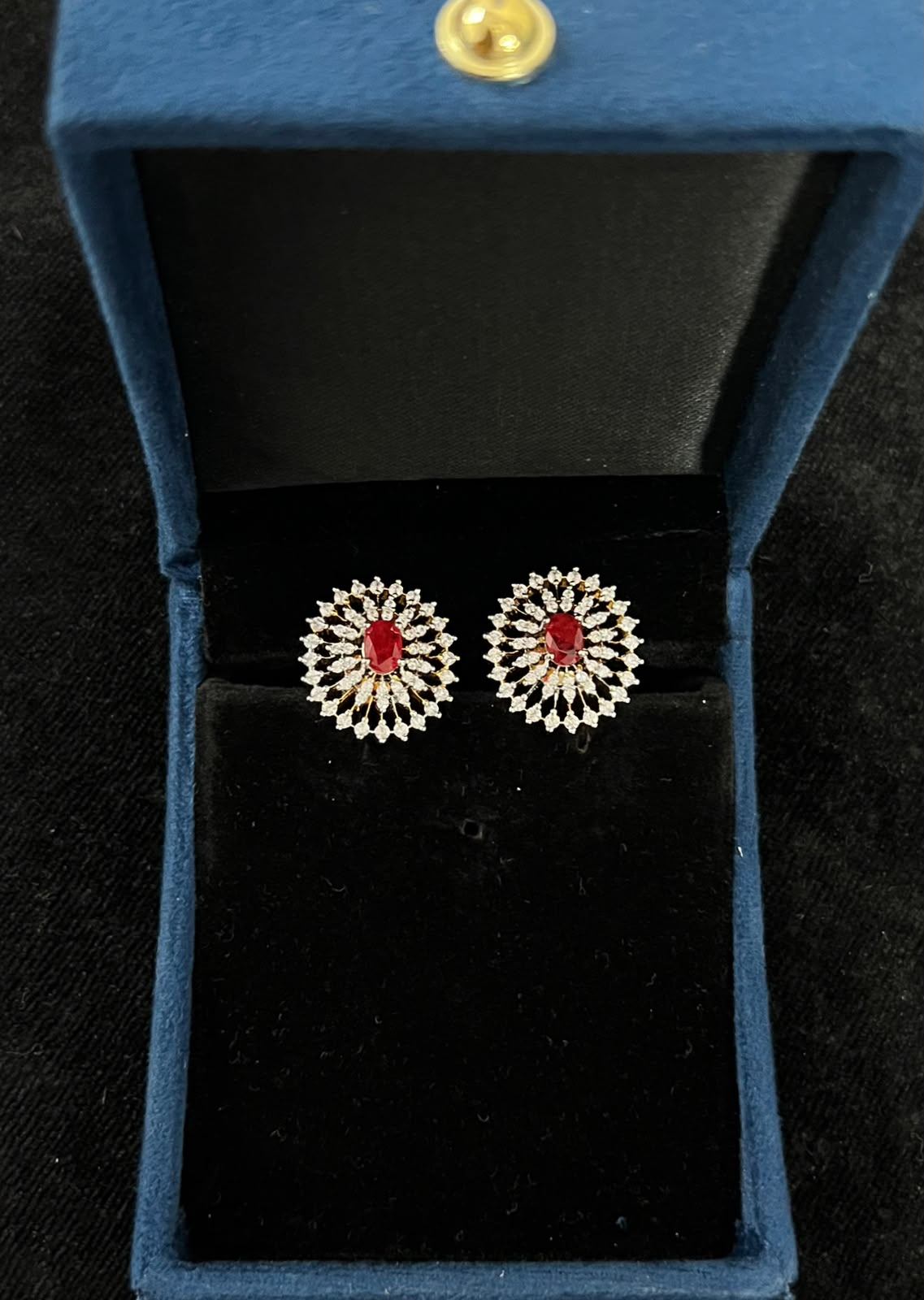 STUDS EARTOPS Eartops 013 RUBY SCREW STYLE BACK