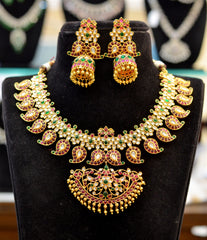 NECKLACE sHORT KEMPU MANGO KEMPu MULTI COLOR