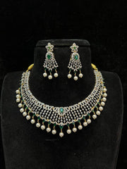 NECKLACE NE524 DIAMOND  EMERALD