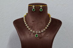 NECKLACE Necklace 908 DIAMOND EMERALD