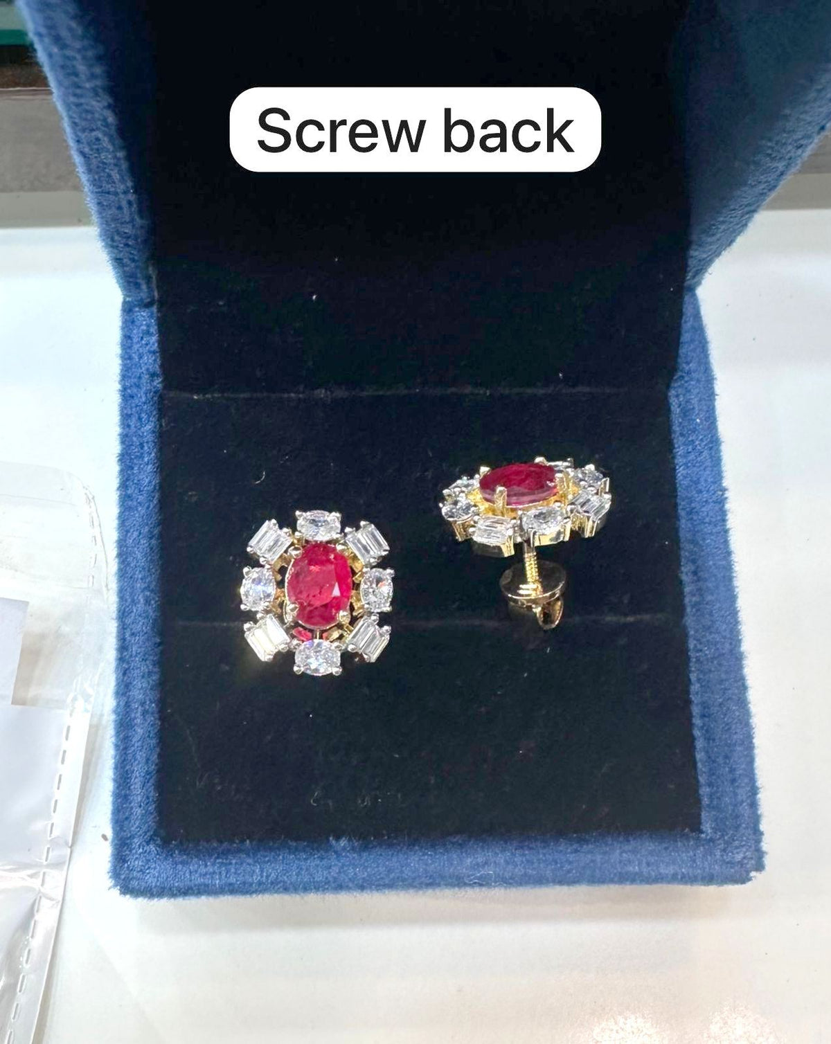 Earring Eartops 068 DIAMOND RUBY