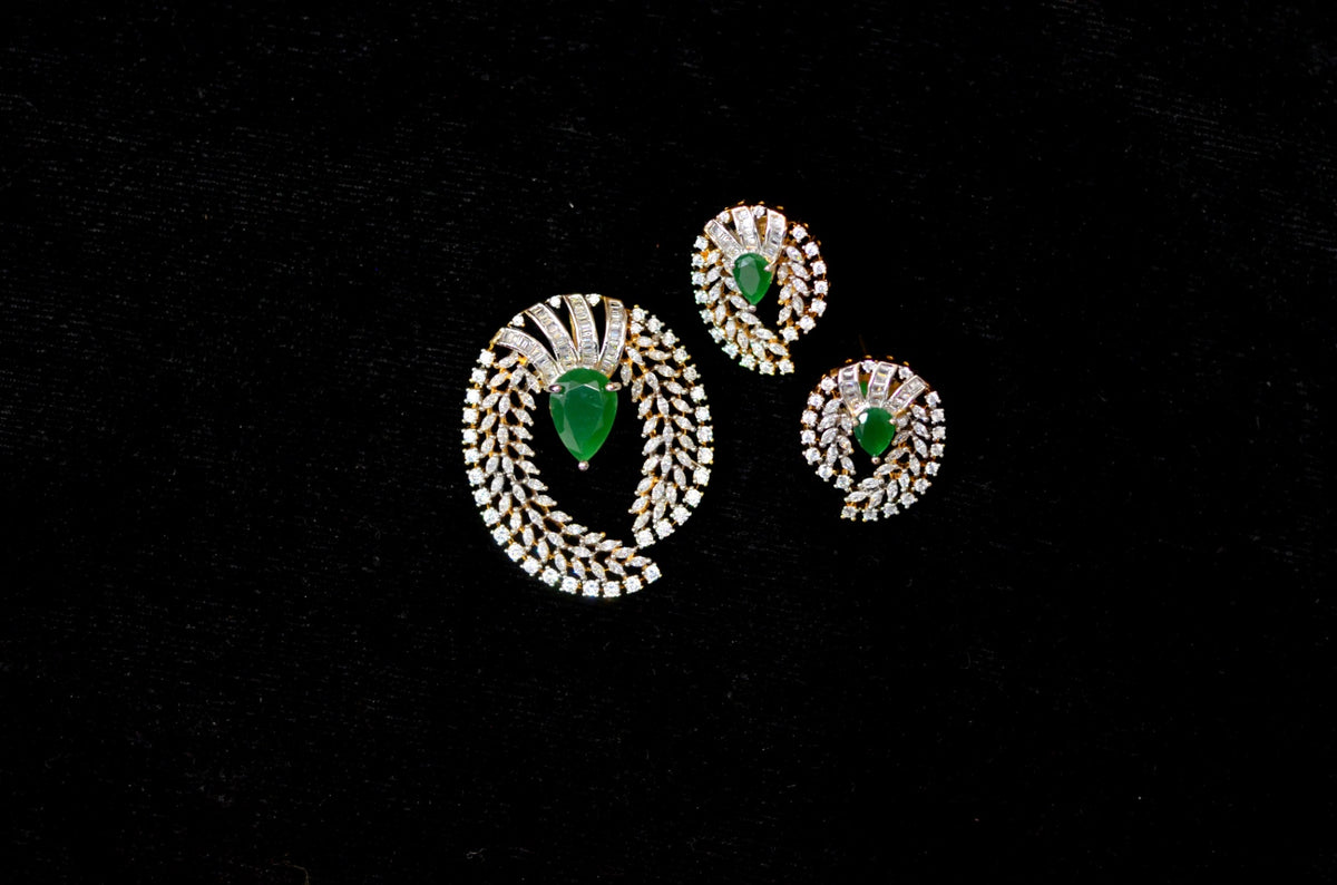 PENDANT SET / LOCKETS pendant 215 DIAMOND EMERALD