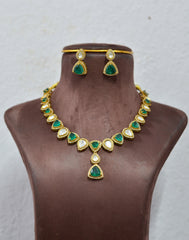 NECKLACE Necklace 892 MOZONITE EMERALD AND WHITE