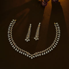 NECKLACE NECKLACE 401 DIAMOND DUAL PLATING DIAMOND LOOK