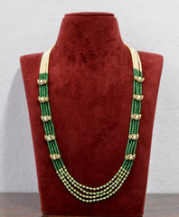 BEADS MALA AND CHAINS Beads mala 003 green and cream