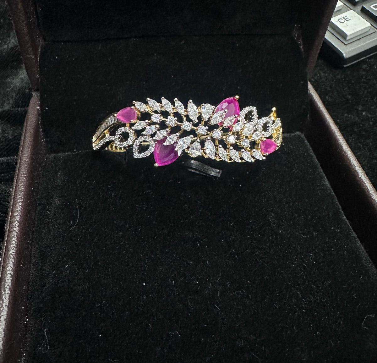 BRACELET/BANGLE BRACELET 1046 RUBY Openable
